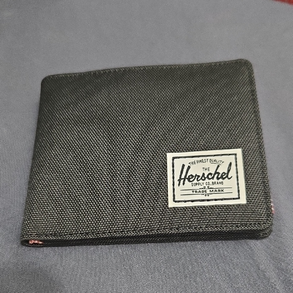 Herschel Supply Company Charcoal Card Holder